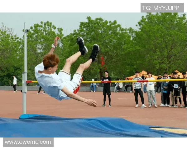 足球陈宁南的传奇人生与不屈精神在绿茵场上的辉煌历程